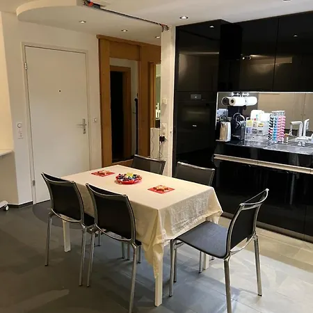 公寓 Smarthome Of The World *